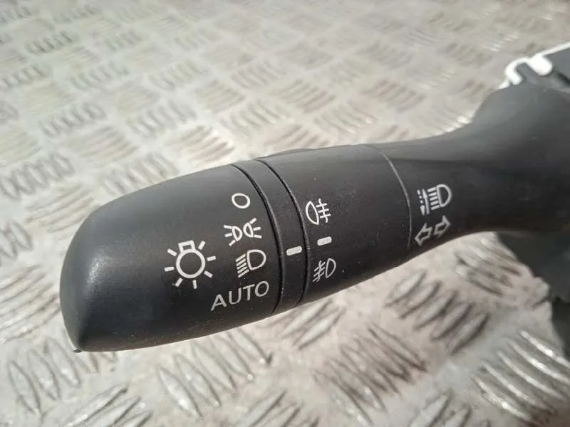 Mando Multifuncion para Nissan Pulsar (C13)