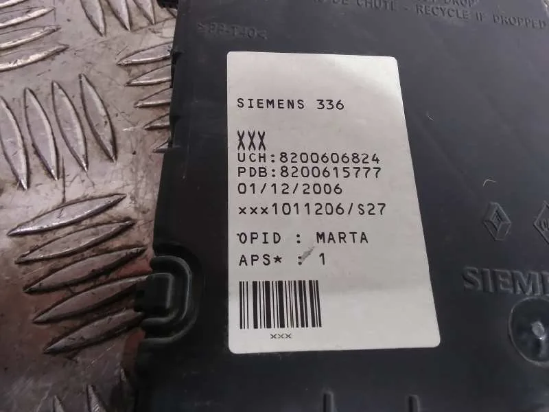 Centralita Bsi para Renault Megane Ii Berlina 5P