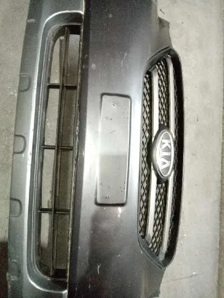 Paragolpes Delantero para Kia Carens (Un)