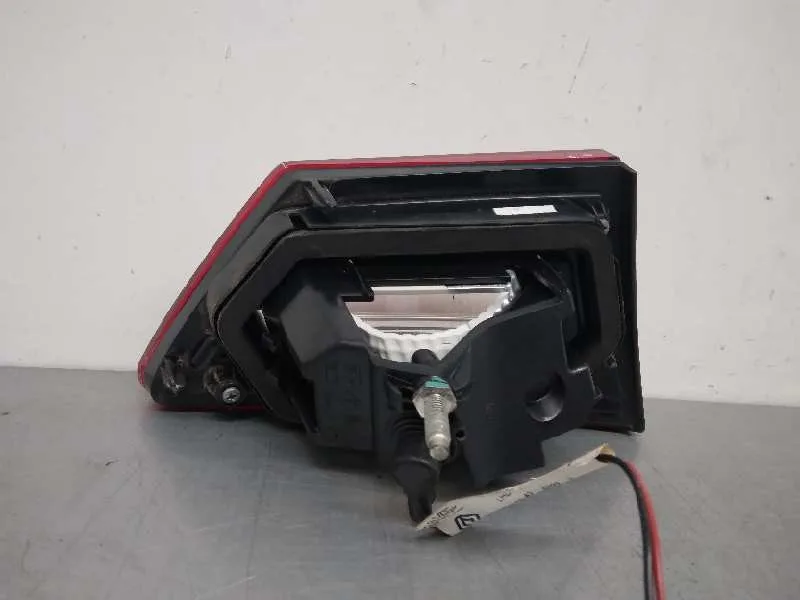Piloto Trasero Derecho Interior para Renault Clio Iv