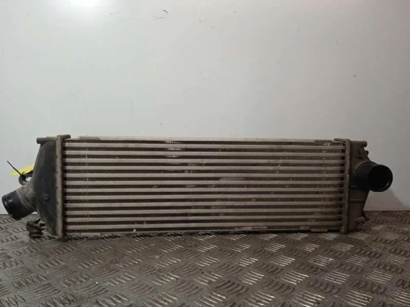 Intercooler para Opel Vivaro Furgon/Combi (07.2006 =>)