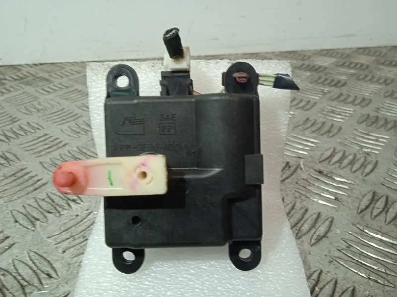 Motor Apertura Trampillas Climatizador para Nissan Qashqai (J10)