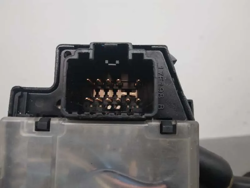 Mando Limpia para Ford Transit Caja Cerrada '06
