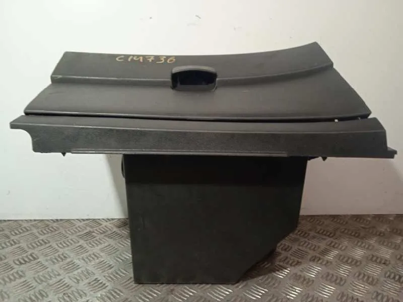 Guantera para Nissan Qashqai (J10)