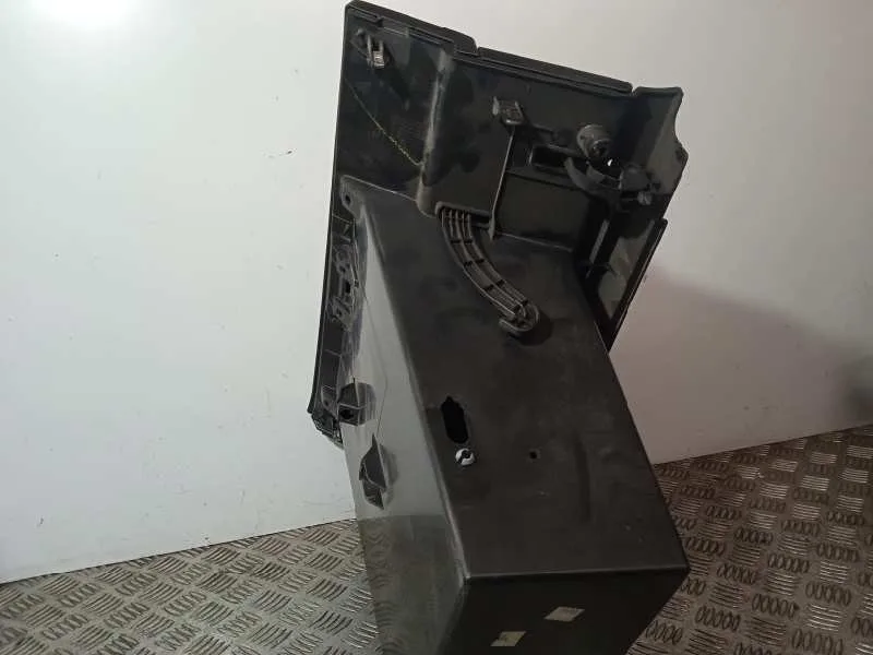 Guantera para Nissan Qashqai (J10)