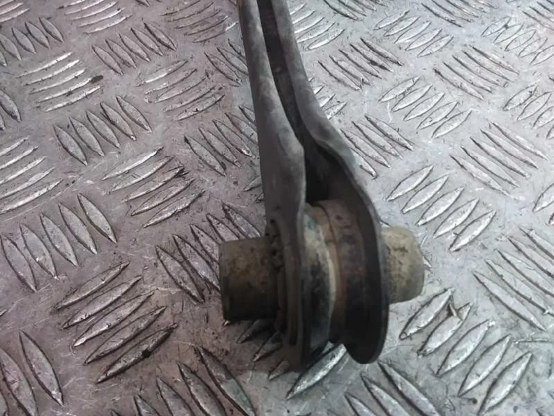 Tirante Trasero Izquierdo para Skoda Superb (3V3)