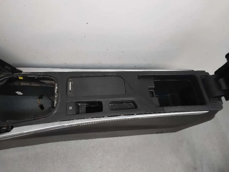 Apoyabrazos Central para Renault Megane Iv Berlina 5P