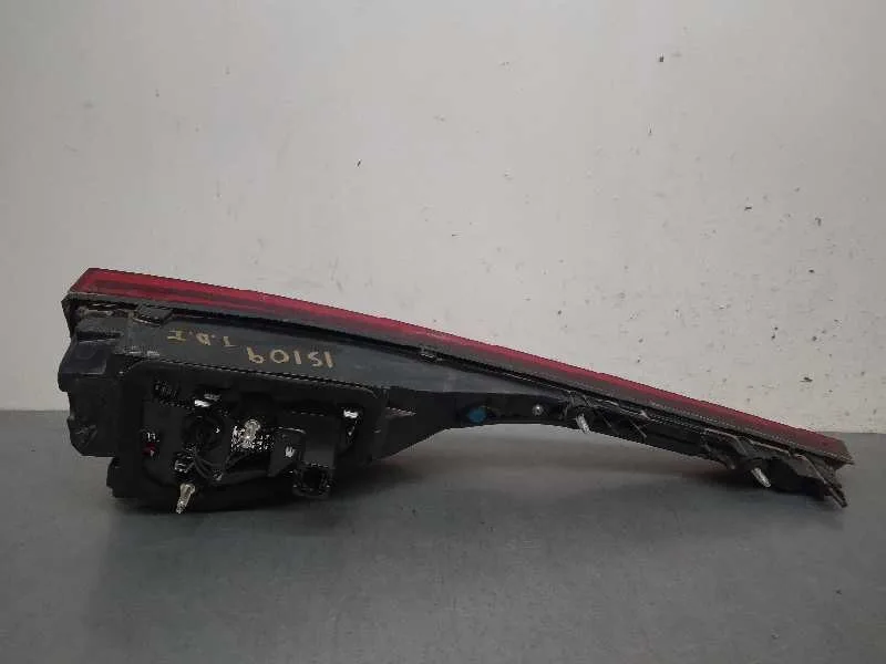 Piloto Trasero Derecho Interior para Renault Megane Iv Berlina 5P