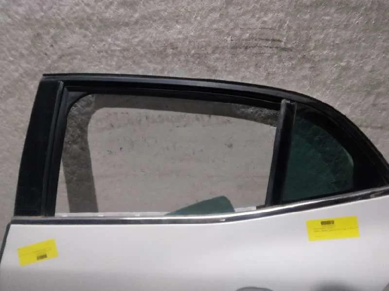 Puerta Trasera Izquierda para Renault Megane Iv Berlina 5P