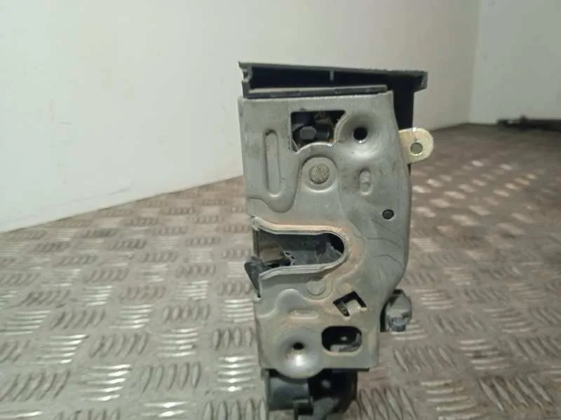 Cerradura Puerta Trasera Derecha para Mercedes-Benz Clase A (W168)