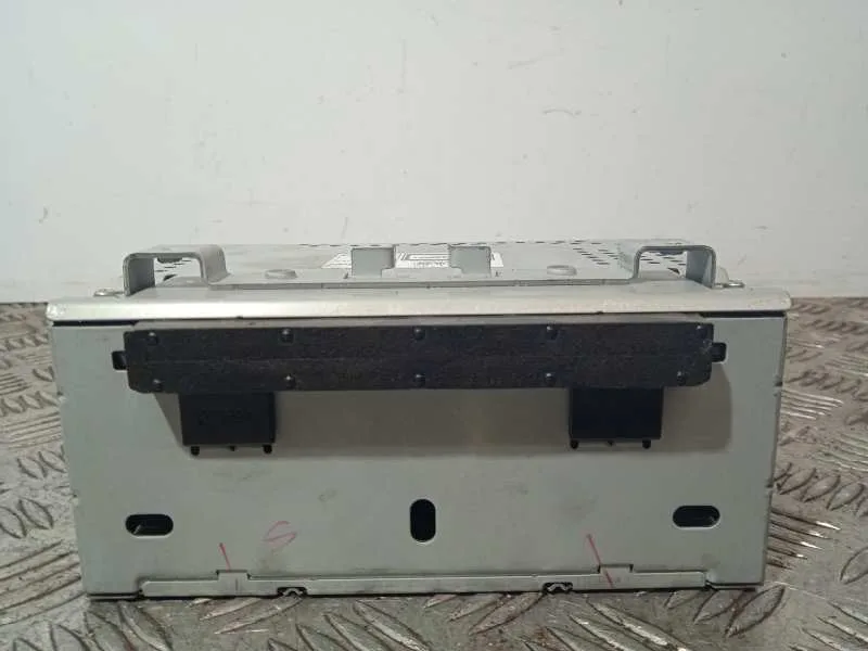 Sistema Audio / Radio Cd para Ford Fiesta (Ccn)