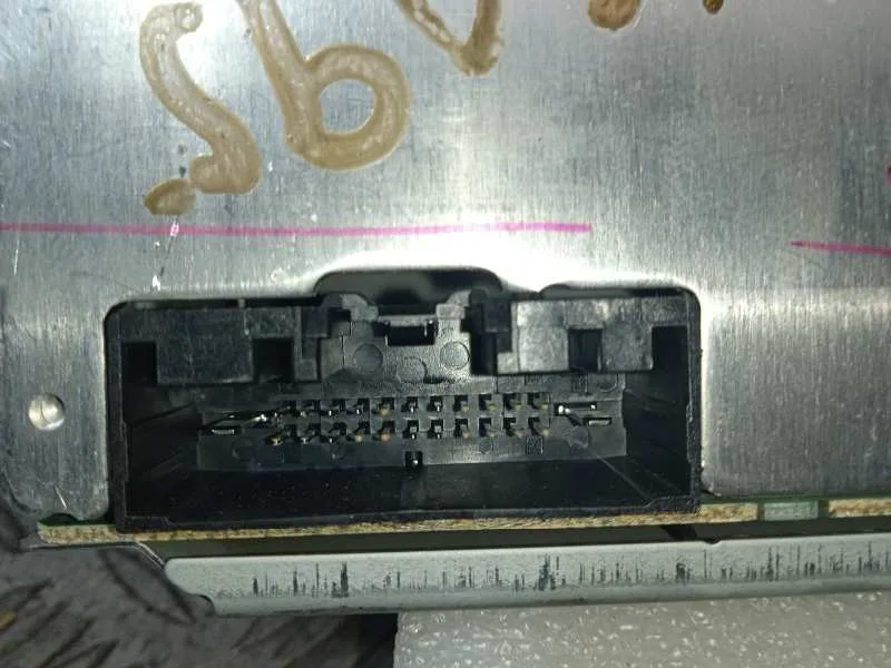 Sistema Audio / Radio Cd para Ford Fiesta (Ccn)