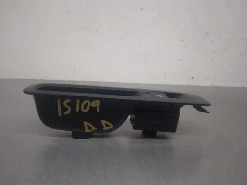 Mando Elevalunas Delantero Derecho para Renault Megane Iv Berlina 5P