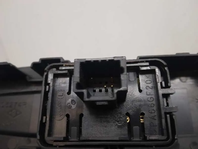 Mando Elevalunas Trasero Derecho para Renault Megane Iv Berlina 5P