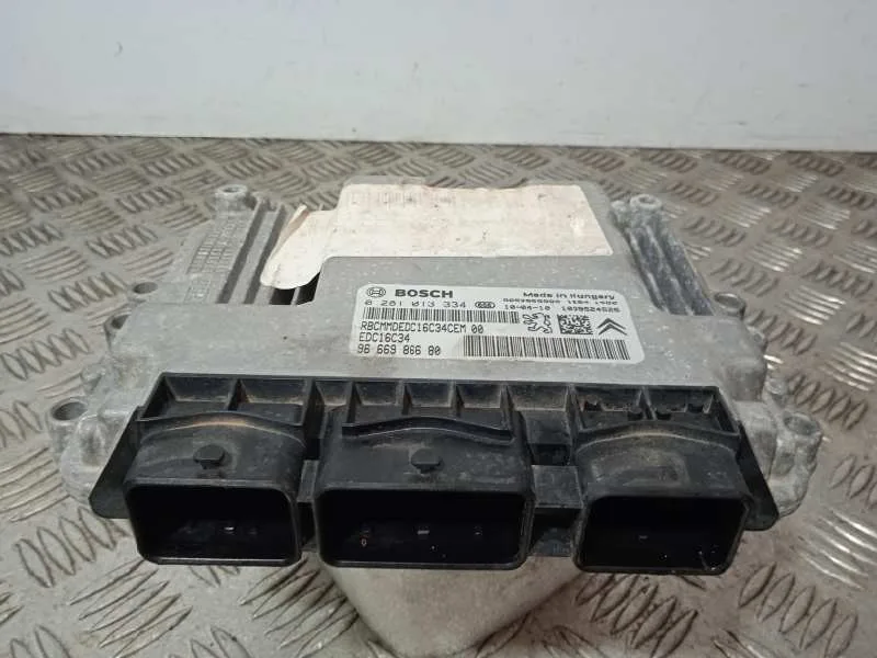 Centralita Motor Uce para Peugeot 3008