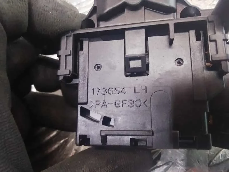 Mando Limpia para Toyota Avensis Berlina (T25)