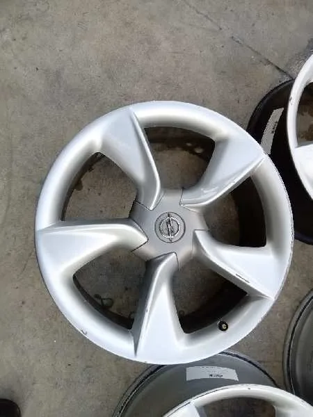 Juego Llantas para Opel Astra J Gtc