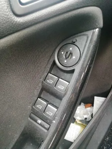 Mando Elevalunas Delantero Izquierdo para Ford Focus Lim.