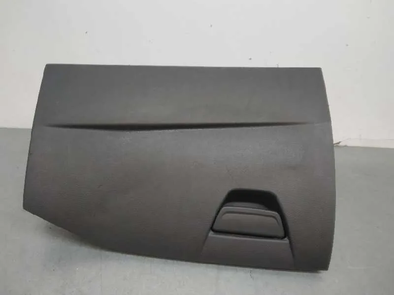 Guantera para Ford Focus Lim.