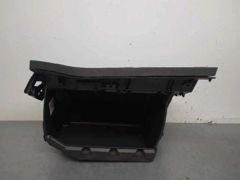 Guantera para Ford Focus Lim.
