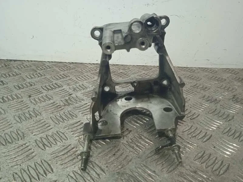 Soporte Bomba Inyeccion para Jaguar Xf