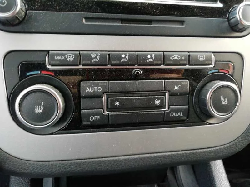 Mando Climatizador para Volkswagen Scirocco (137)