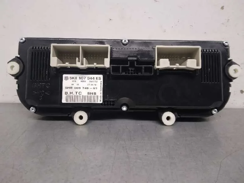 Mando Climatizador para Volkswagen Scirocco (137)