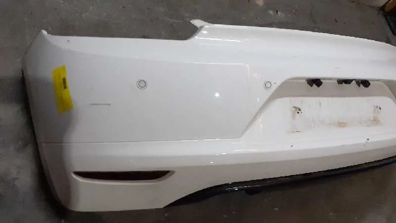 Paragolpes Trasero para Volkswagen Scirocco (137)