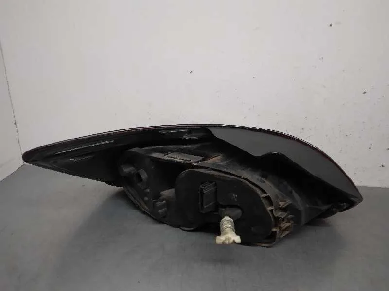 Piloto Trasero Derecho para Volkswagen Scirocco (137)