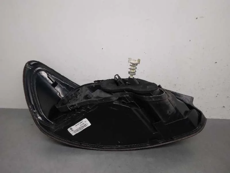 Piloto Trasero Derecho para Volkswagen Scirocco (137)