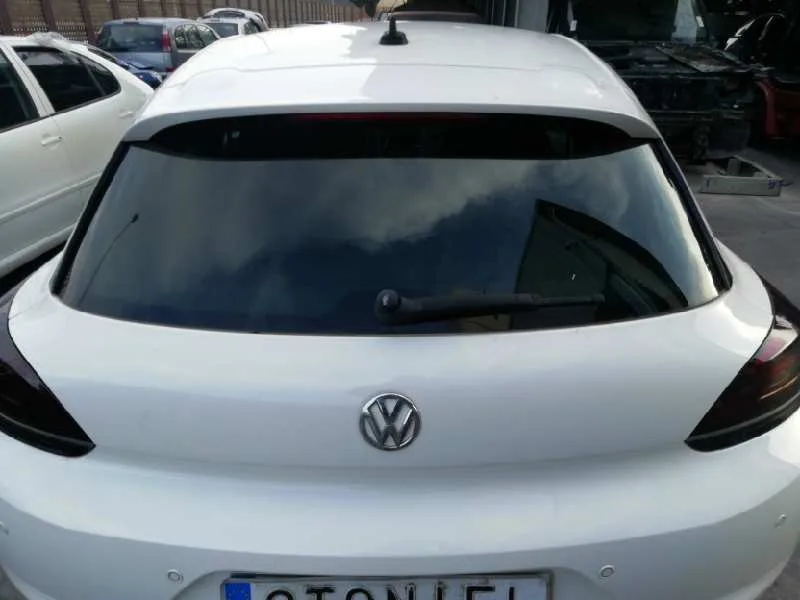 Porton Trasero para Volkswagen Scirocco (137)