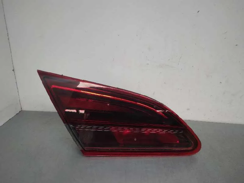 Piloto Trasero Izquierdo Interior para Opel Astra J Gtc