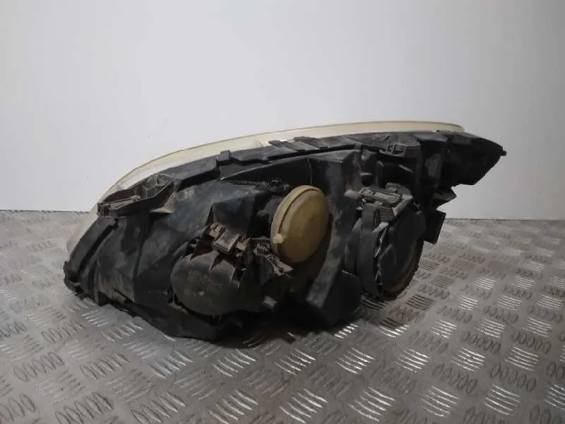 Faro Derecho para Mercedes-Benz Clase B (W245)
