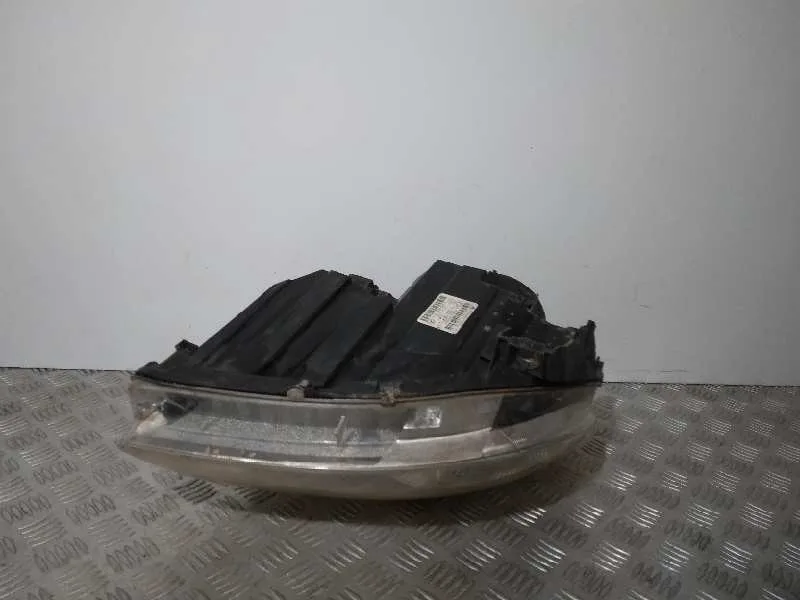Faro Derecho para Mercedes-Benz Clase B (W245)