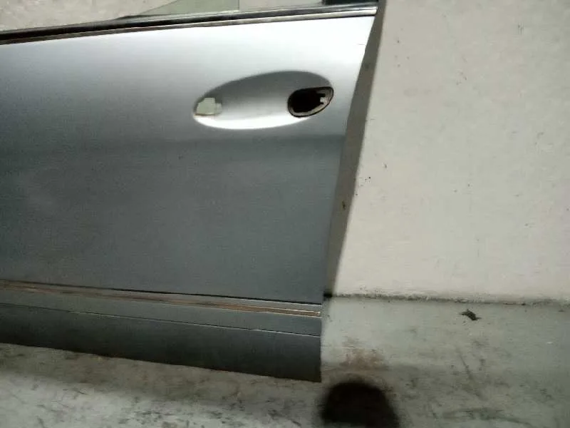 Puerta Delantera Izquierda para Mercedes-Benz Clase B (W245)