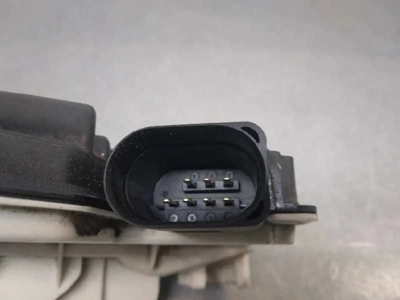 Cerradura Puerta Delantera Izquierda para Volkswagen Scirocco (137)