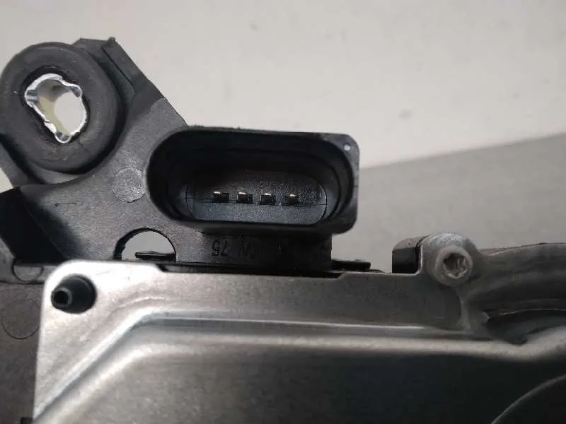 Motor Limpia Trasero para Volkswagen Scirocco (137)