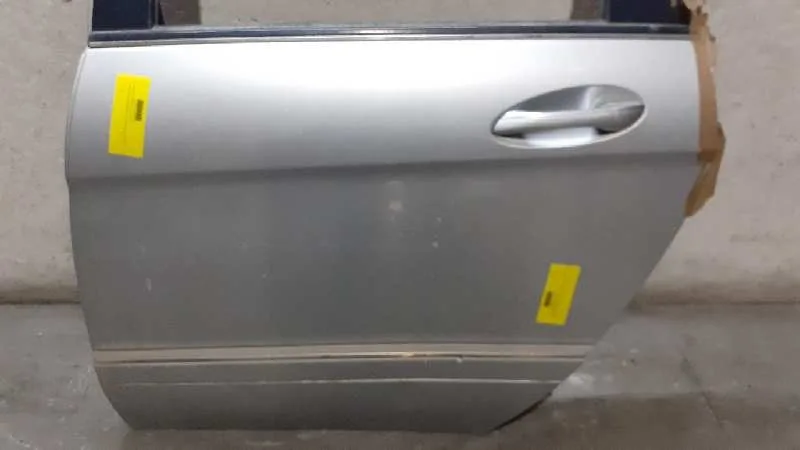 Puerta Trasera Izquierda para Mercedes-Benz Clase B (W245)