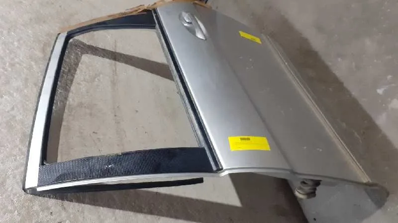 Puerta Trasera Izquierda para Mercedes-Benz Clase B (W245)