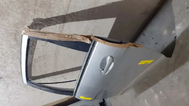 Puerta Trasera Izquierda para Mercedes-Benz Clase B (W245)