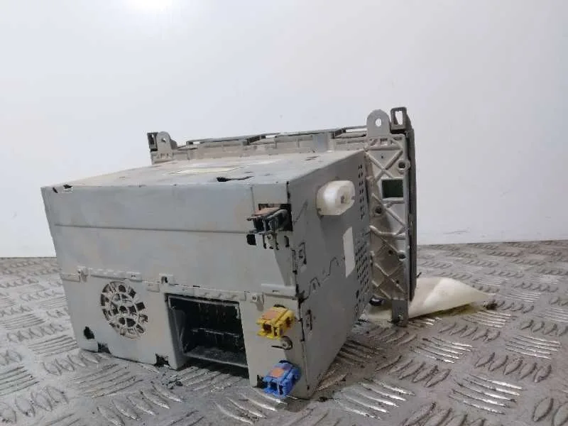 Sistema Audio / Radio Cd para Mercedes-Benz Clase B (W245)