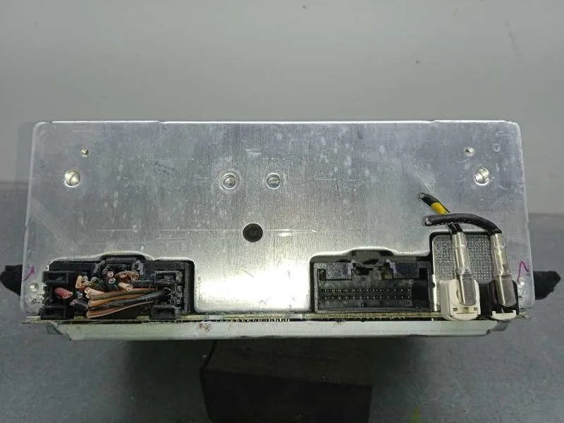 Sistema Audio / Radio Cd para Ford Focus Lim. (Cb8)