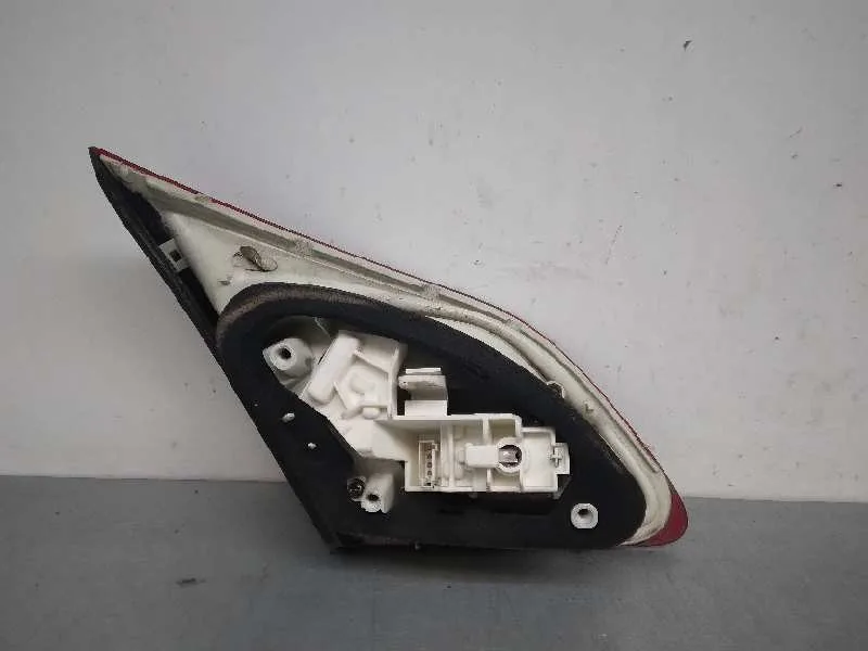 Piloto Trasero Derecho Interior para Opel Astra J Lim.