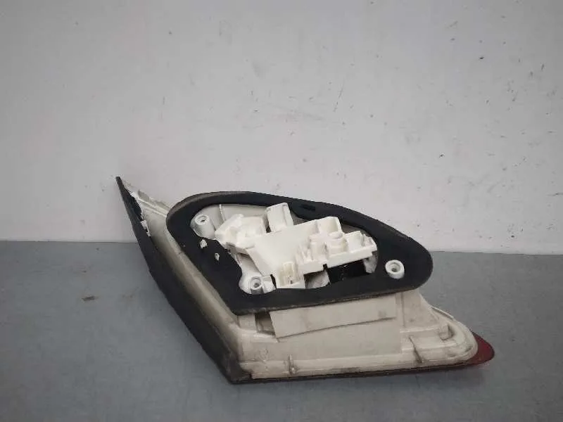 Piloto Trasero Derecho Interior para Opel Astra J Lim.