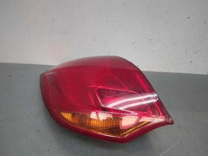 Piloto Trasero Izquierdo para Opel Astra J Lim.