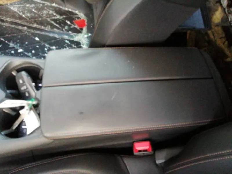 Apoyabrazos Central para Peugeot 5008