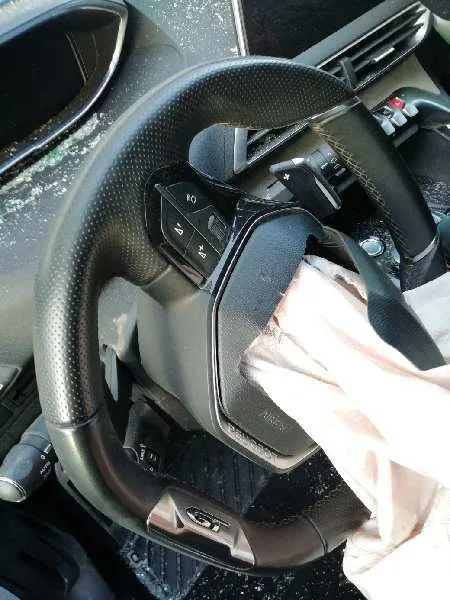 Volante para Peugeot 5008