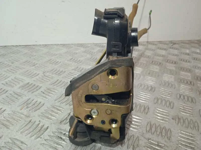 Cerradura Puerta Delantera Izquierda para Toyota Corolla (E12)