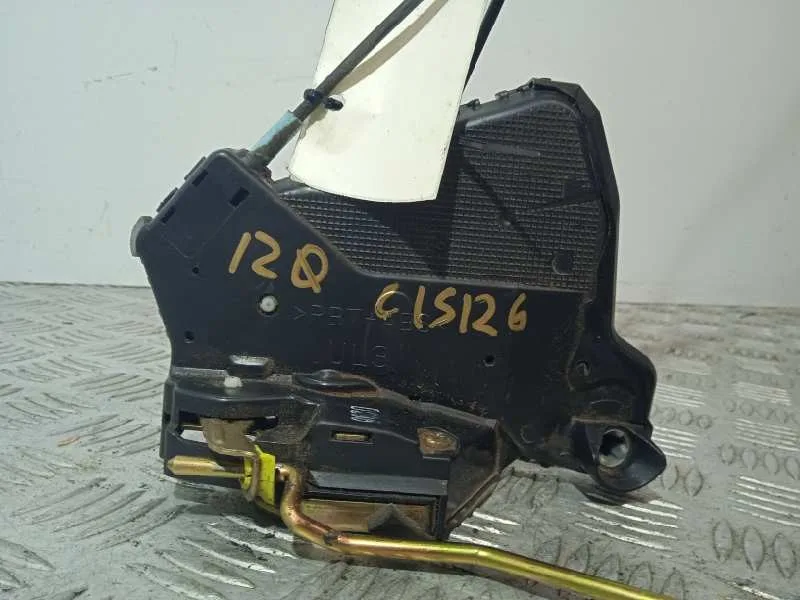 Cerradura Puerta Delantera Izquierda para Toyota Corolla (E12)