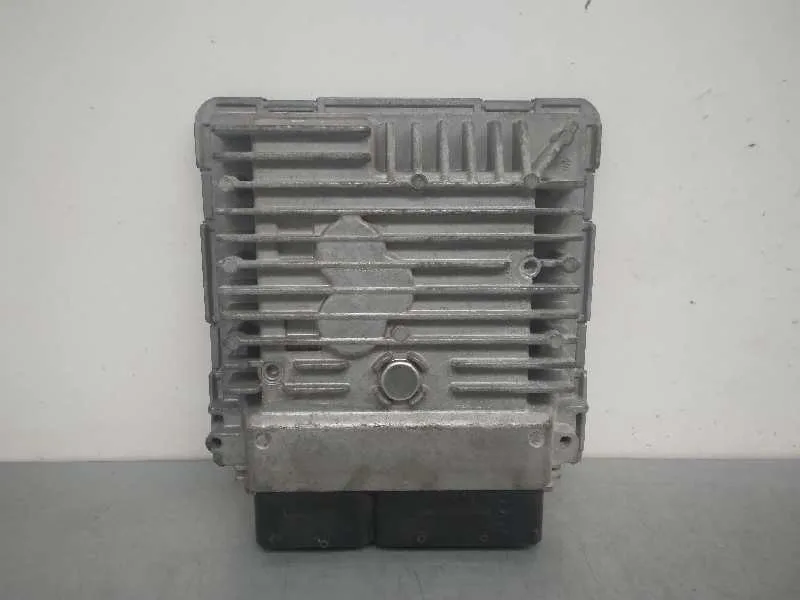 Centralita Motor Uce para Skoda Spaceback (5H)